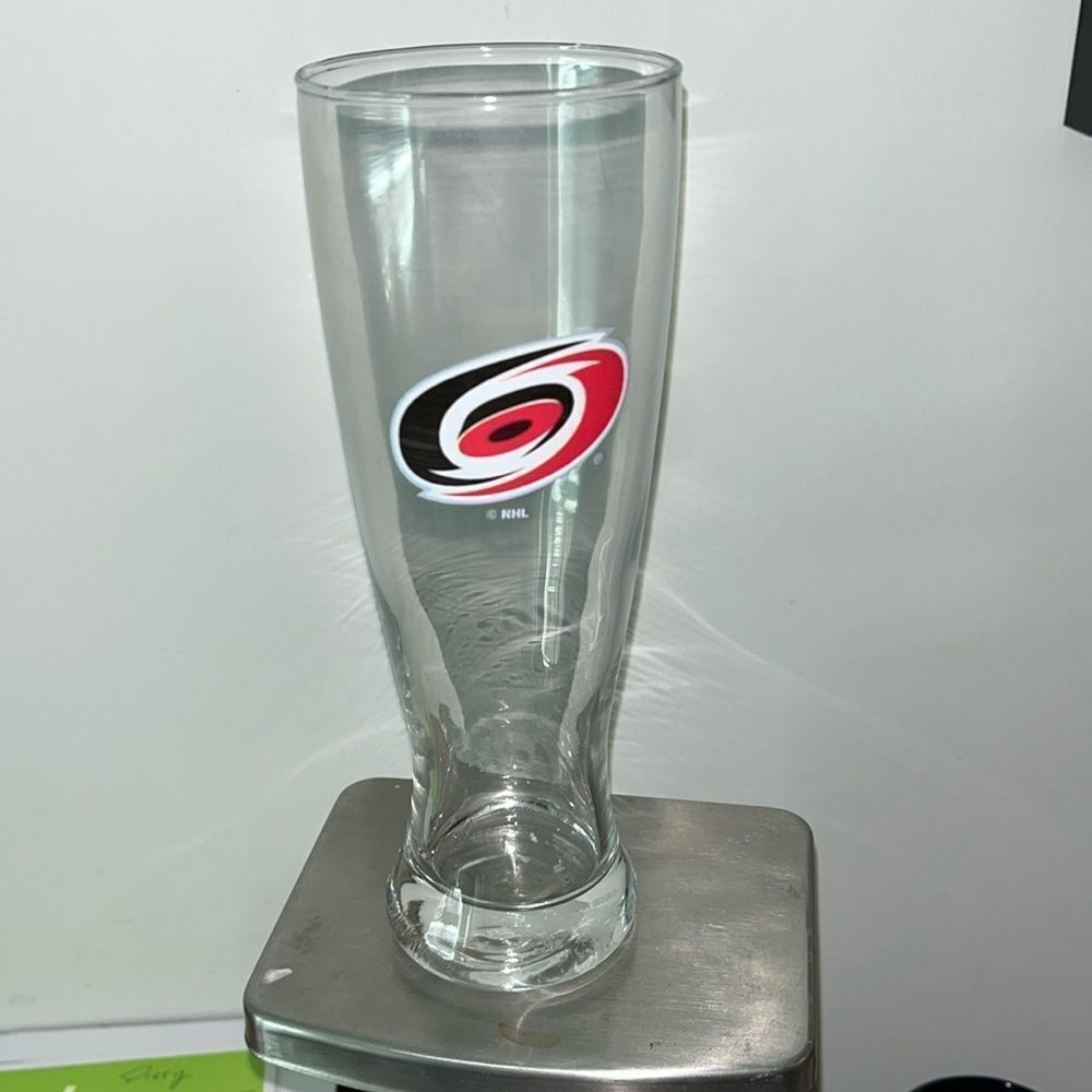 Tall Carolina Hurricanes Pilsner German Style 9” Beer Bar Drinking Pint Glass